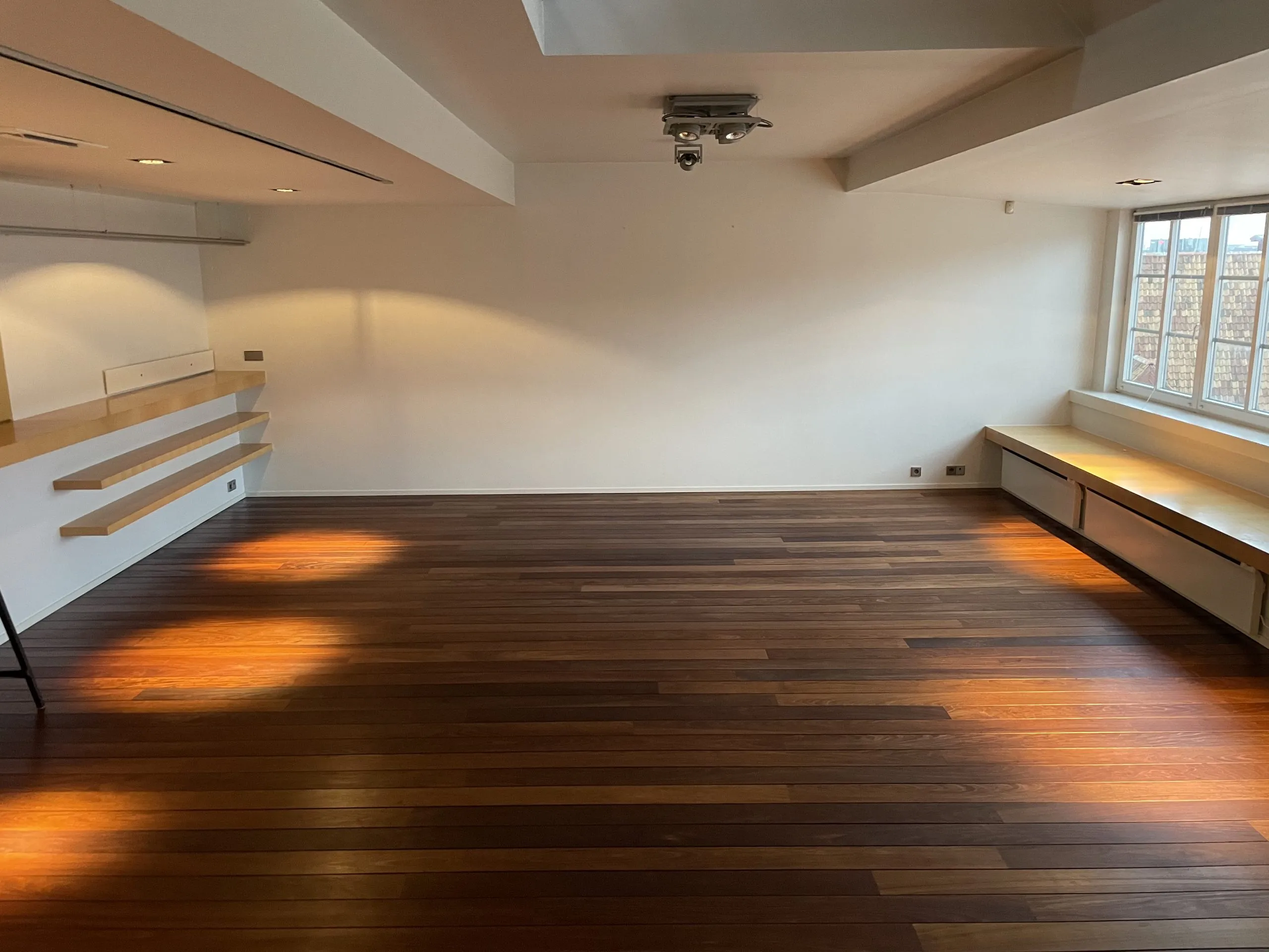 Raekoja penthouse, 6