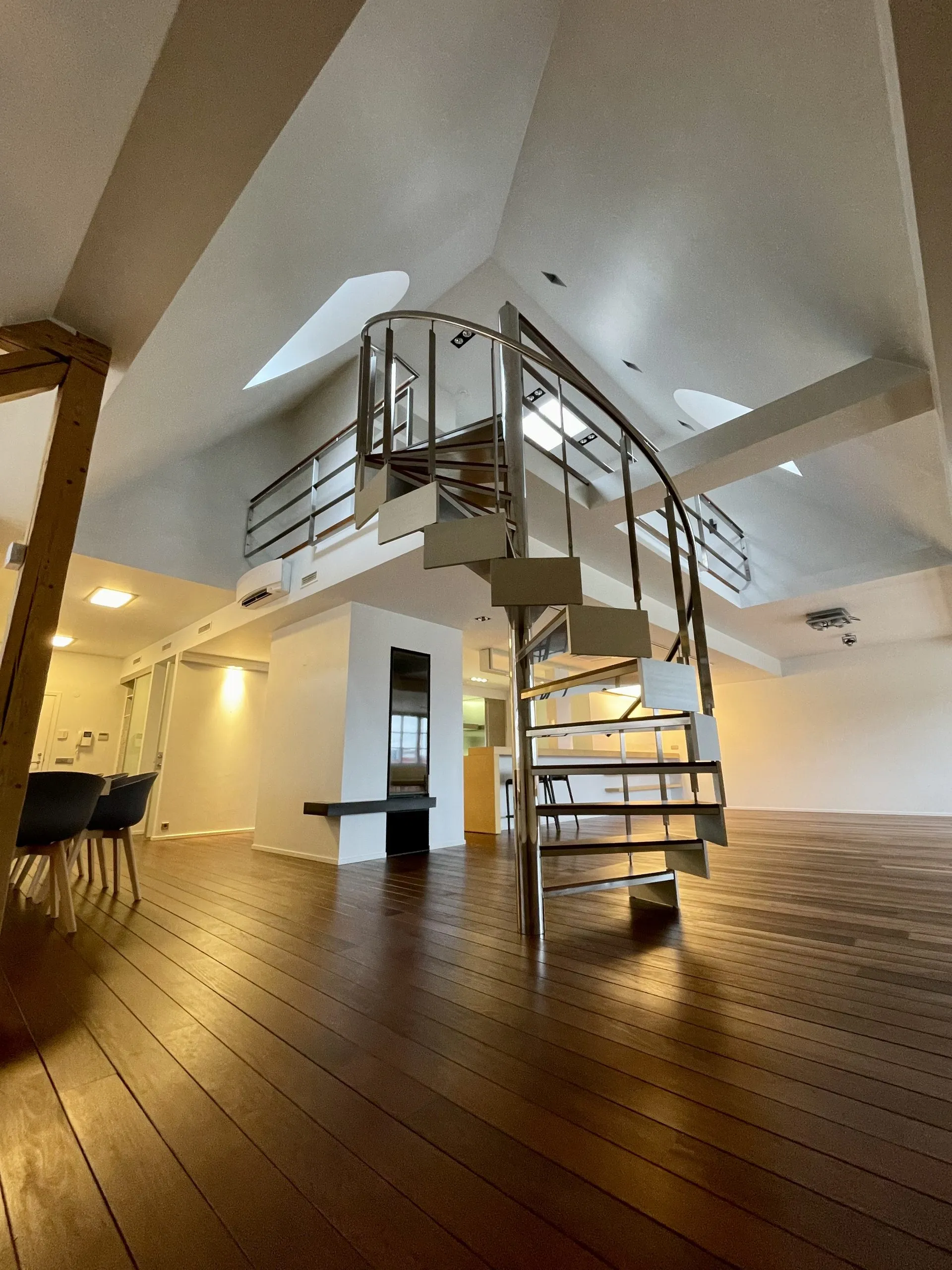 Raekoja penthouse, 11